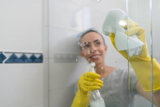 Meilleur produit pour nettoyer une paroi de douche en verre : le comparatif