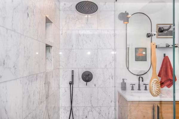Pommeau de douche haute pression économie d’eau