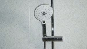 Pommeau de douche haute pression économie d’eau