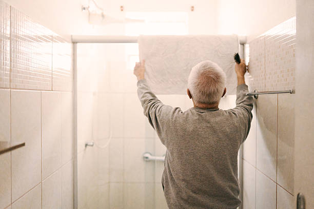 Tapis de douche antidérapant senior et PMR